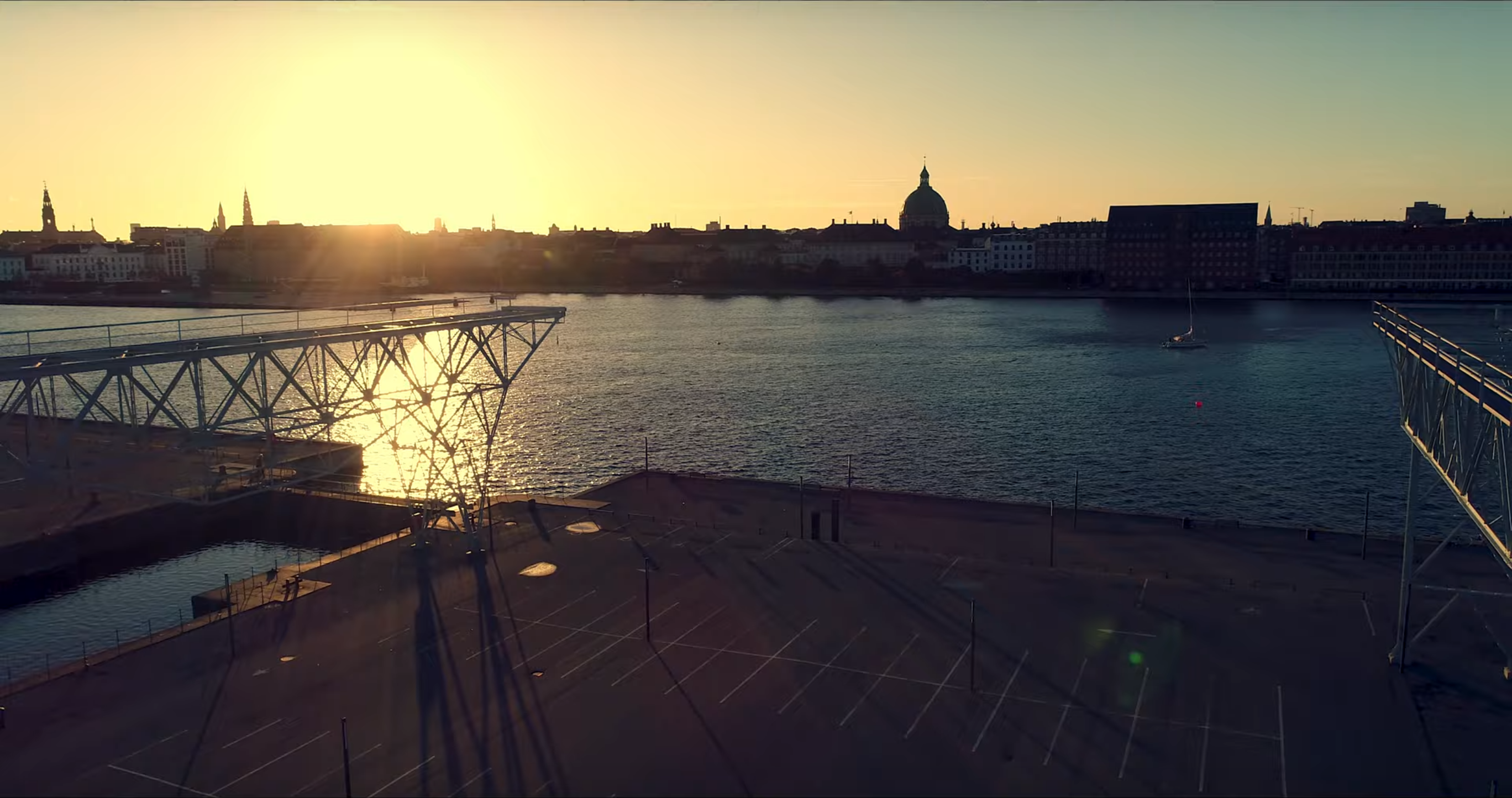 Et billede taget med drone